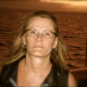 Meet your Posher, Carrie